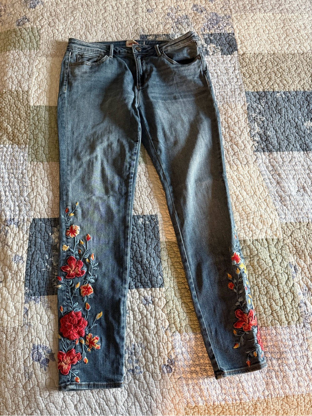 DRIFTWOOD Skinny Jeans with Red Floral Embroidery